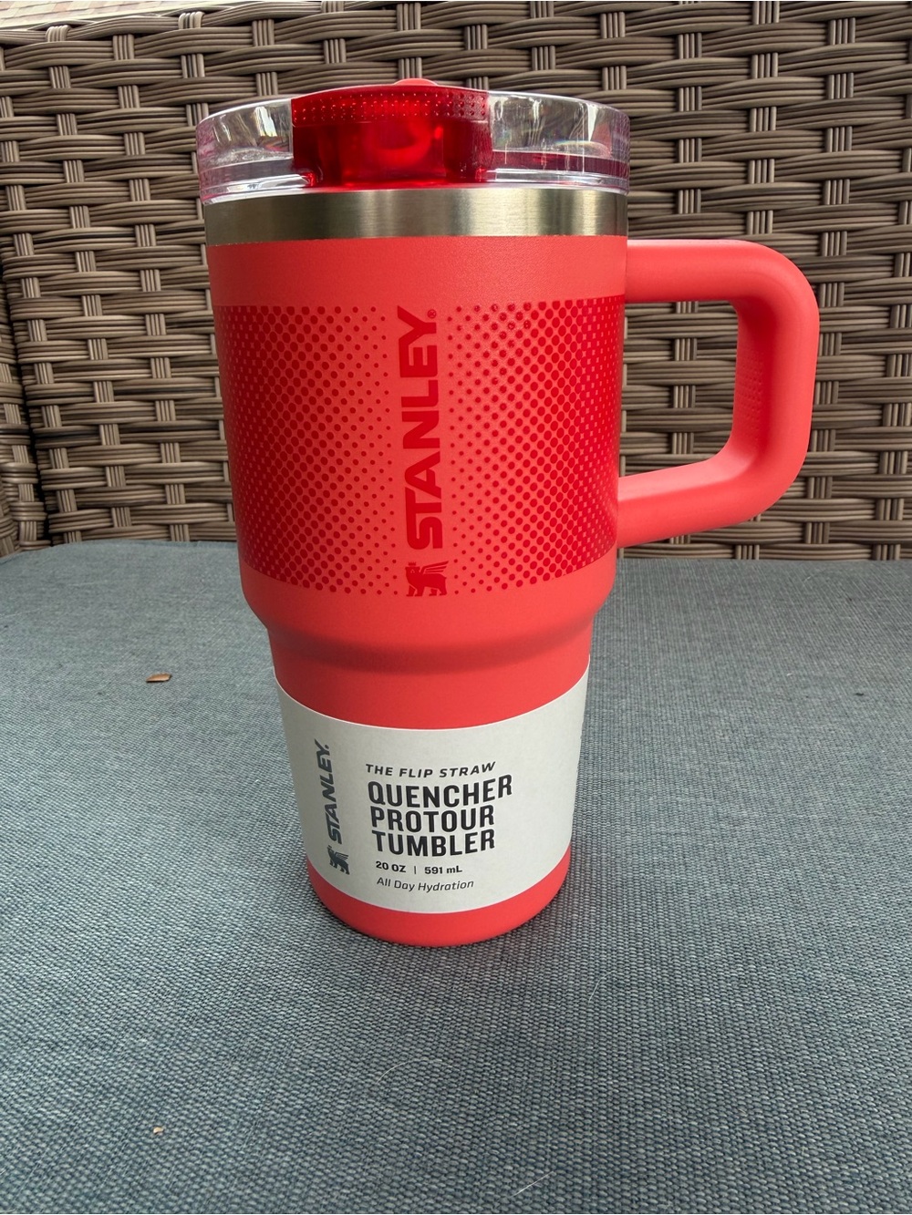 Stanley Hot Coral Fade Quencher ProTour 20 oz Tumbler with Handle